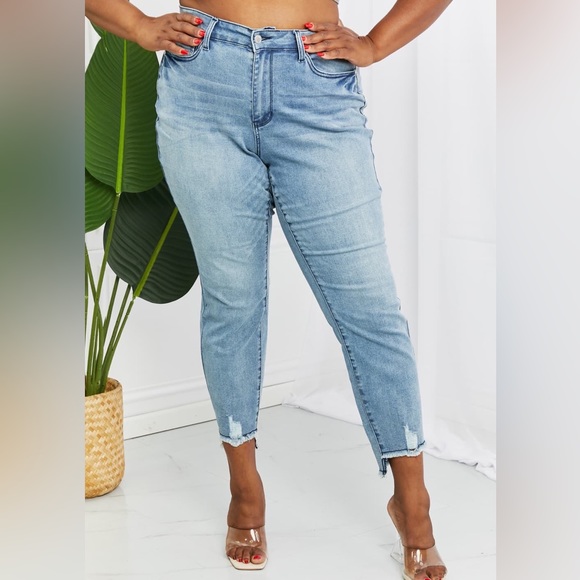 Judy Blue Denim - NEW JUDY BLUE Plus Size Lily Light Wash Relaxed Fit Cropped Ankle Jeans